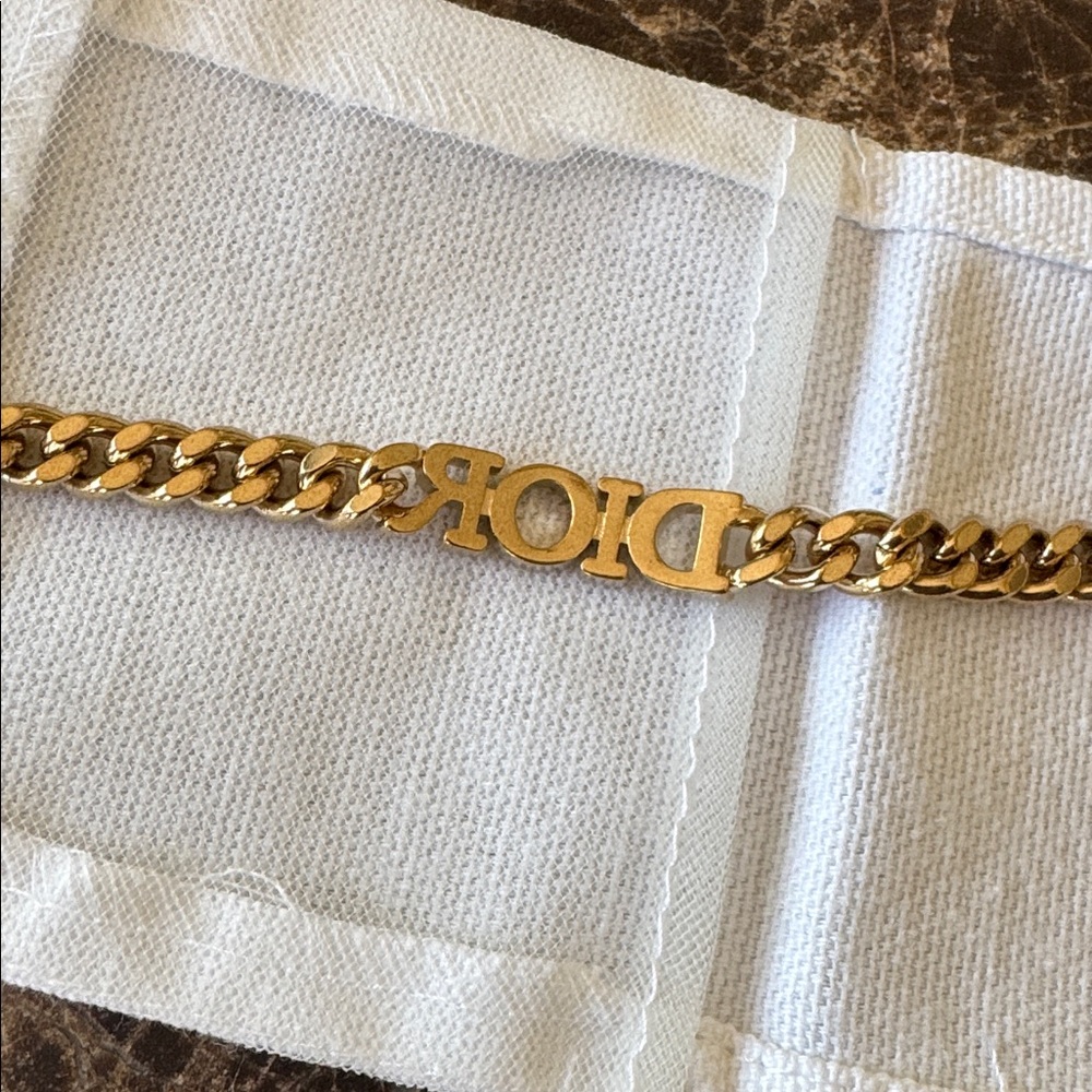 Christian Dior gold chain link logo bracelet adjustable size with box - Picture 6 of 7